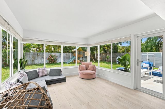 807 SE 9 Terrace, Deerfield Beach, FL 33441