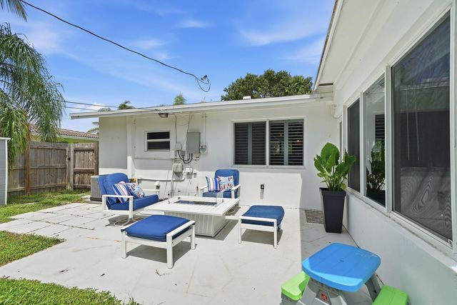 807 SE 9 Terrace, Deerfield Beach, FL 33441