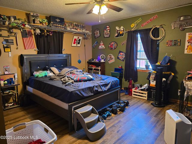 390 County Road P, Edmonson, TX 79032