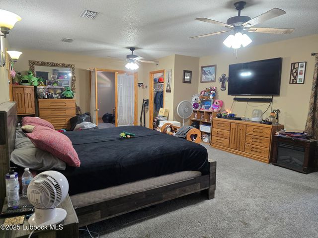 390 County Road P, Edmonson, TX 79032