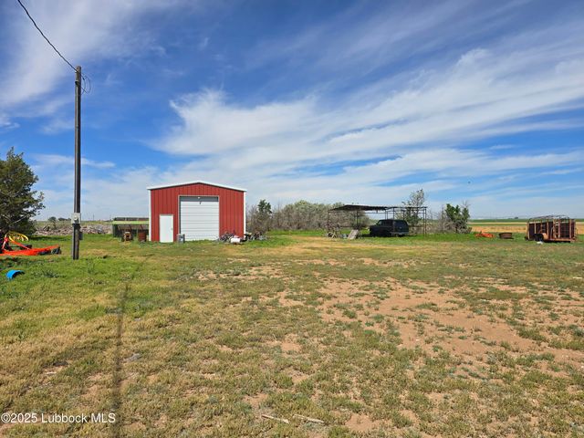 390 County Road P, Edmonson, TX 79032