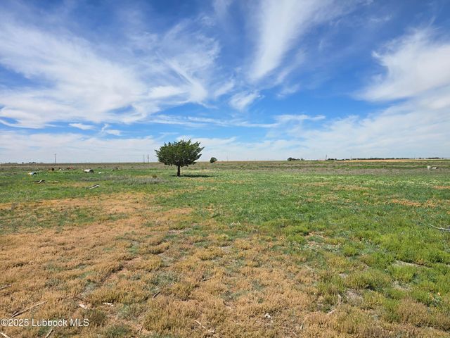 390 County Road P, Edmonson, TX 79032