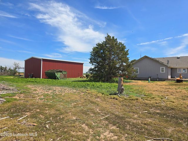 390 County Road P, Edmonson, TX 79032