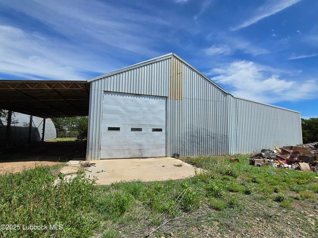 390 County Road P, Edmonson, TX 79032