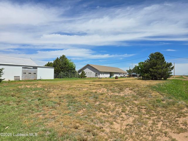 390 County Road P, Edmonson, TX 79032