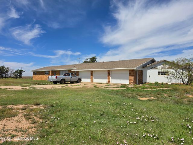 390 County Road P, Edmonson, TX 79032