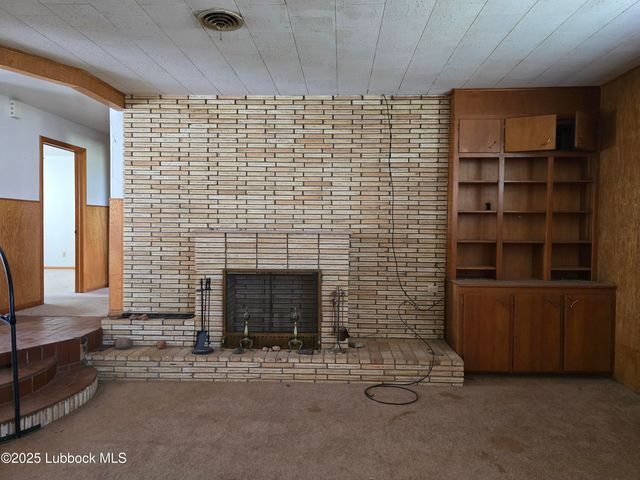 390 County Road P, Edmonson, TX 79032