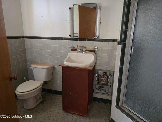 390 County Road P, Edmonson, TX 79032