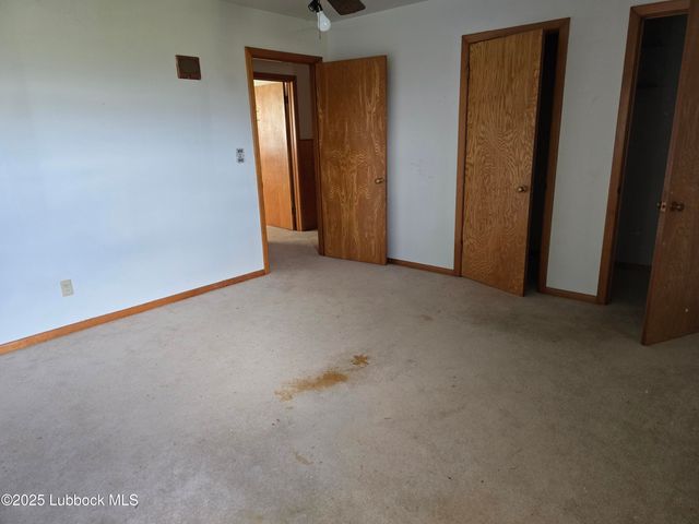 390 County Road P, Edmonson, TX 79032