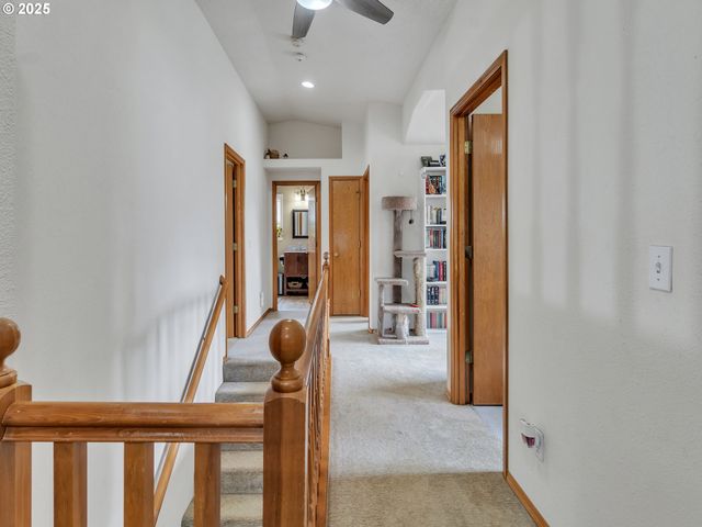 1903 Ne 104TH Ave, Vancouver, WA 98664