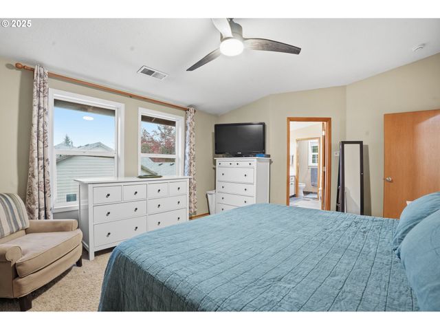 1903 Ne 104TH Ave, Vancouver, WA 98664