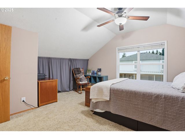 1903 Ne 104TH Ave, Vancouver, WA 98664