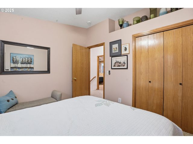 1903 Ne 104TH Ave, Vancouver, WA 98664