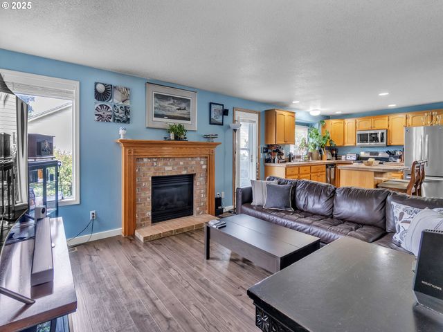 1903 Ne 104TH Ave, Vancouver, WA 98664