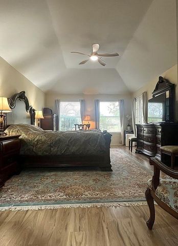 2735 S Peach Hollow Circle, Pearland, TX 77584