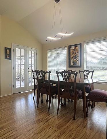 2735 S Peach Hollow Circle, Pearland, TX 77584