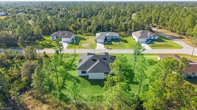 203 E 10TH ST, Lehigh Acres, FL 33972