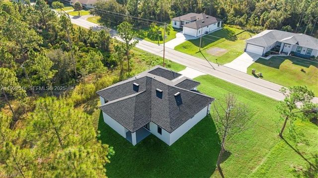 203 E 10TH ST, Lehigh Acres, FL 33972