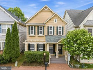 9123 STONEGARDEN DR, Lorton, VA 22079