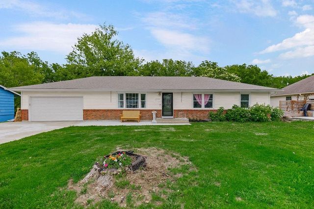 1712 Russell Road, Pleasant Hill, MO 64080