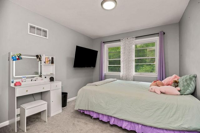 1712 Russell Road, Pleasant Hill, MO 64080