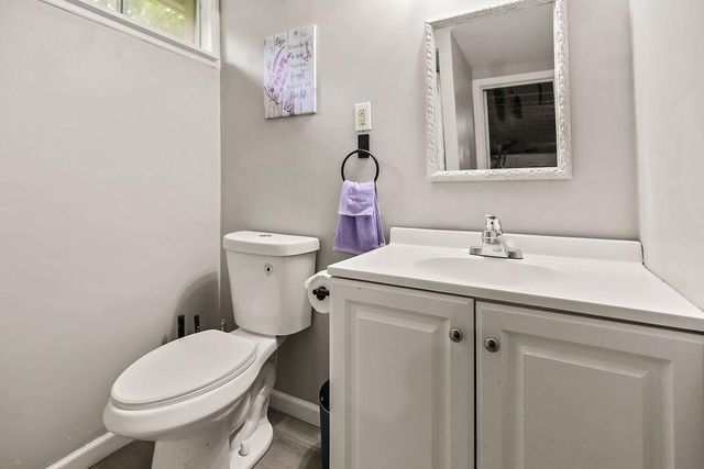 1712 Russell Road, Pleasant Hill, MO 64080