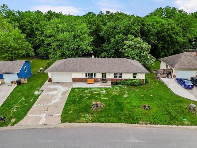 1712 Russell Road, Pleasant Hill, MO 64080
