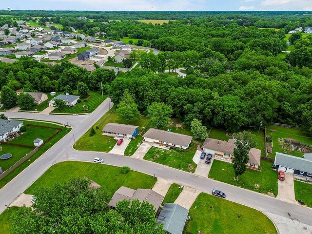 1712 Russell Road, Pleasant Hill, MO 64080