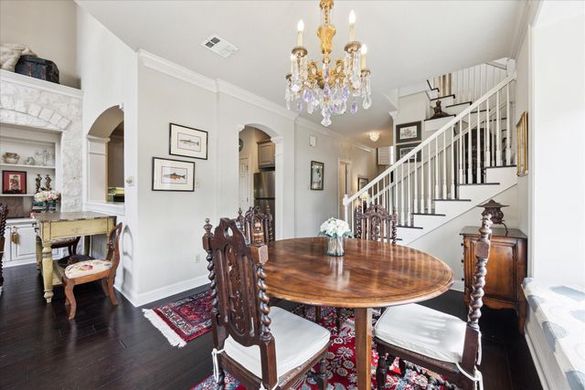 3800 Bailey LN F-1, Austin, TX 78756