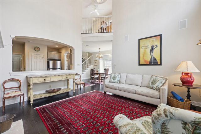 3800 Bailey LN F-1, Austin, TX 78756