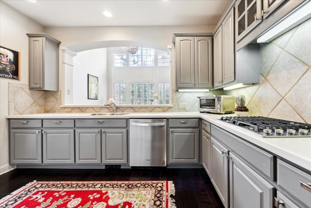 3800 Bailey LN F-1, Austin, TX 78756