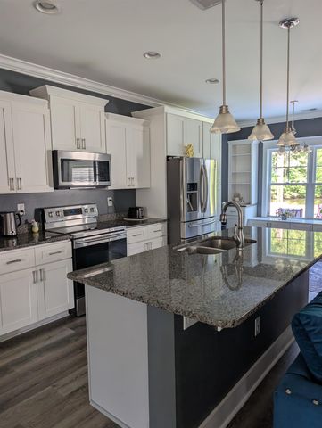601 West Oak Circle Dr., Myrtle Beach, SC 29588