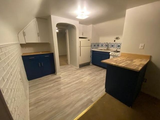 20604 Washtenaw Street, Detroit City, MI 48225