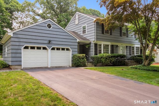 45 Glenbrook Road, Trumbull, CT 06611
