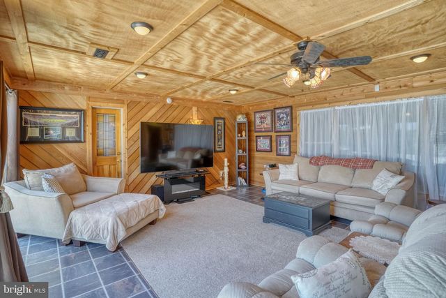 2543 SPECTRUM FARMS RD, Felton, DE 19943