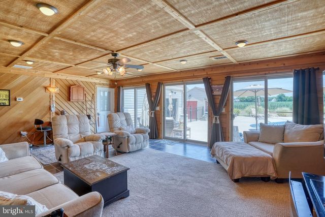 2543 SPECTRUM FARMS RD, Felton, DE 19943