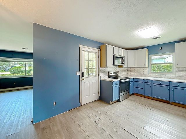 2405 NE 2ND STREET, Ocala, FL 34470