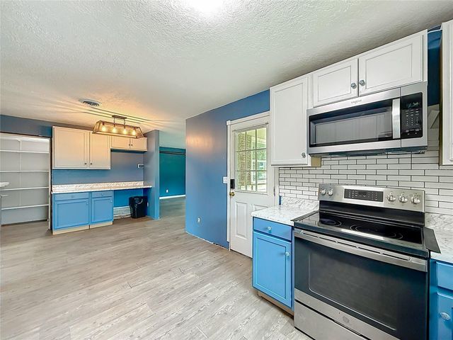 2405 NE 2ND STREET, Ocala, FL 34470