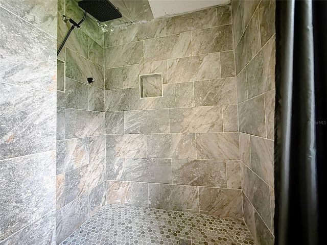 2405 NE 2ND STREET, Ocala, FL 34470