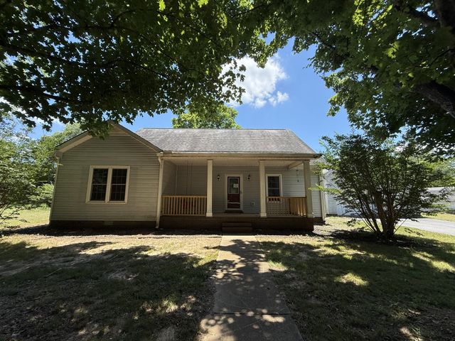 873 Walnut Grove Rd, Christiana, TN 37037