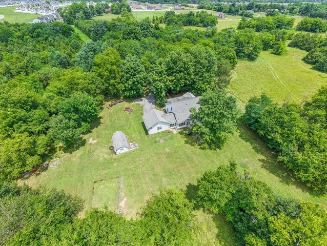 873 Walnut Grove Rd, Christiana, TN 37037