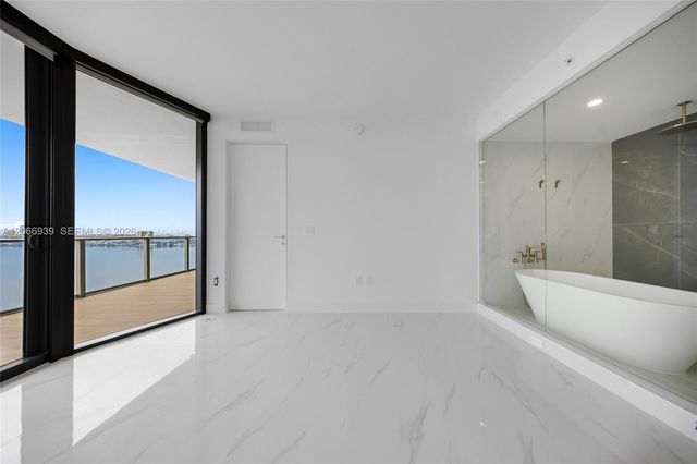 700 NE 24th Street 1706, Miami, FL 33137