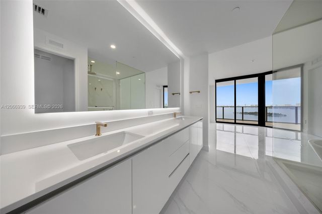 700 NE 24th Street 1706, Miami, FL 33137