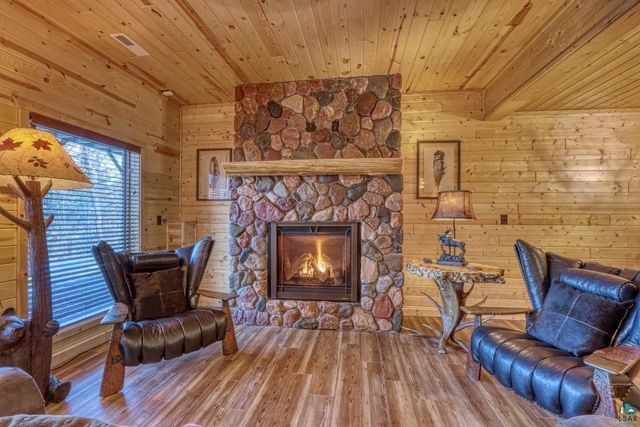 7678 N Post Ave, Hayward, WI 54843