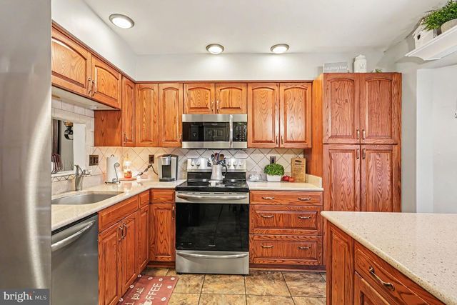 3716 FOXFORD STREAM RD, Baltimore, MD 21236