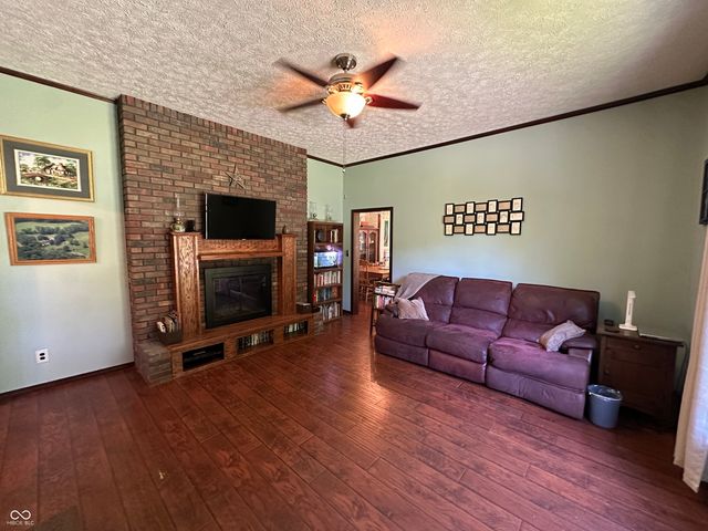 938 W 425 S, Rockville, IN 47872