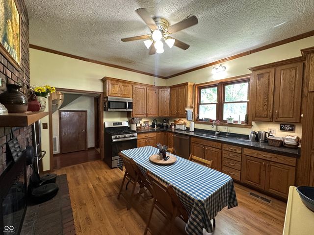 938 W 425 S, Rockville, IN 47872