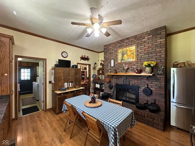 938 W 425 S, Rockville, IN 47872