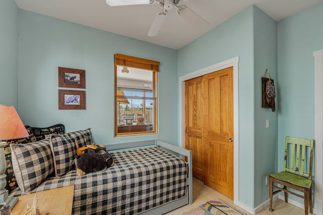 84 Avenida Frijoles, Santa Fe, NM 87507