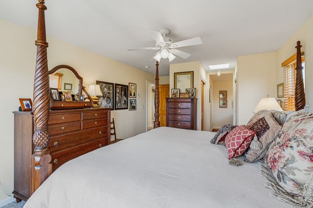 84 Avenida Frijoles, Santa Fe, NM 87507